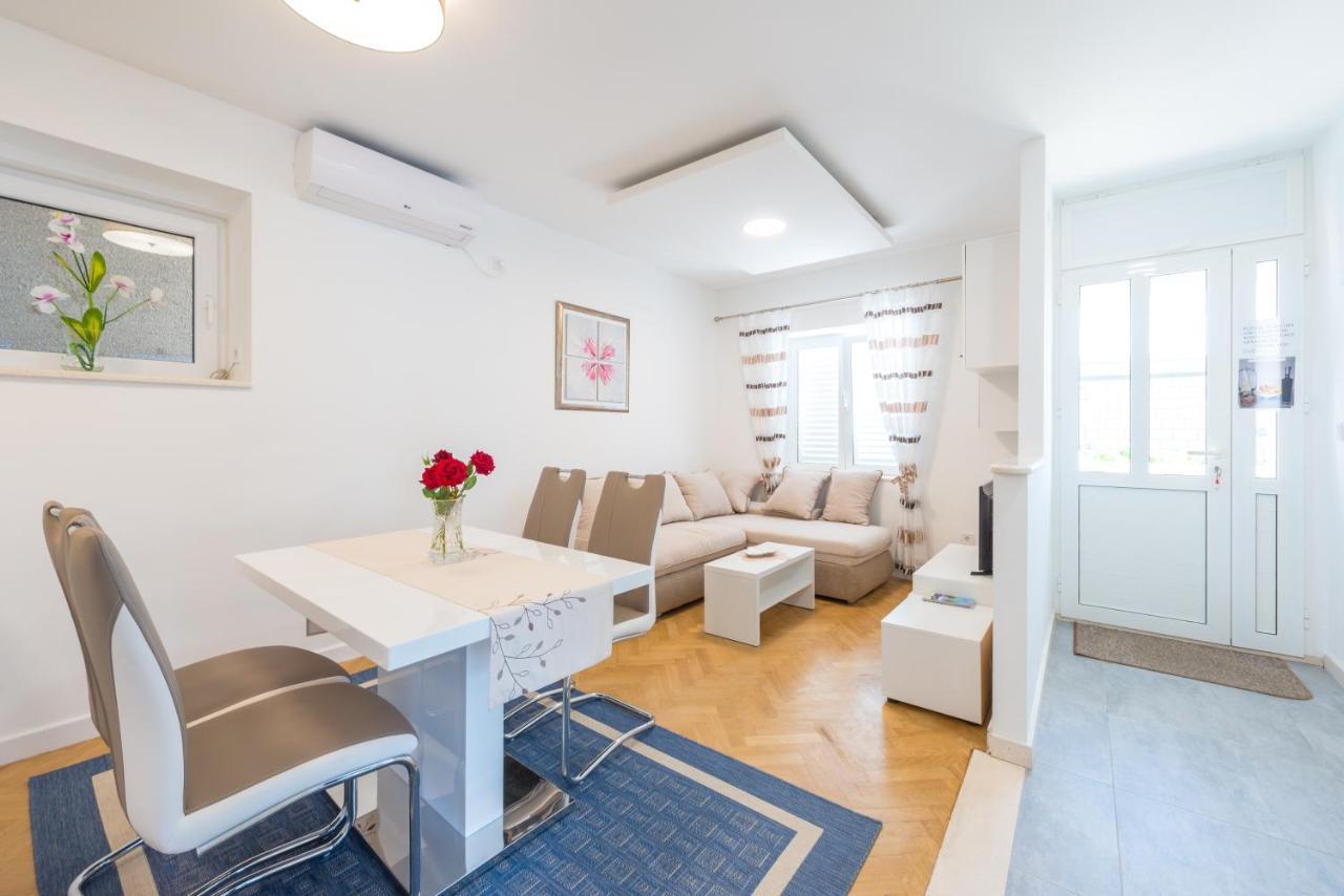 Apartments Lucija Ντουμπρόβνικ Δωμάτιο φωτογραφία