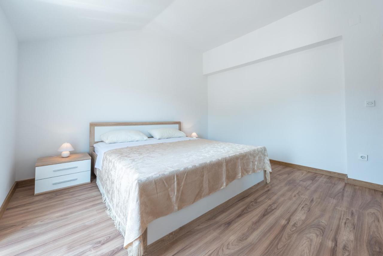 Apartments Lucija Ντουμπρόβνικ Δωμάτιο φωτογραφία